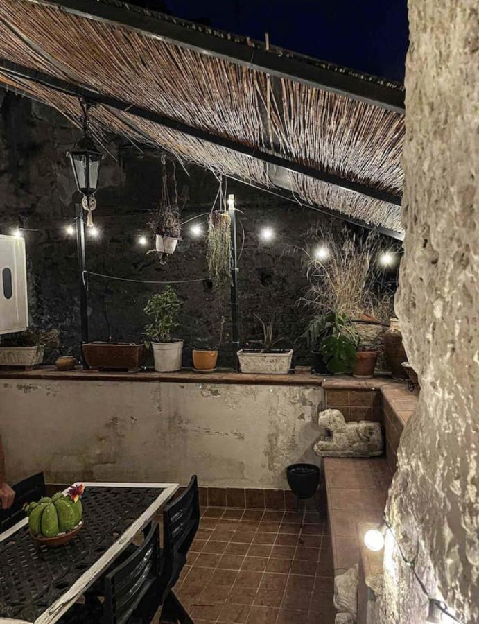 Appartamento In Pieno Centro Storico Con Terrazzo “O'Vicariello” Napoli Dış mekan fotoğraf